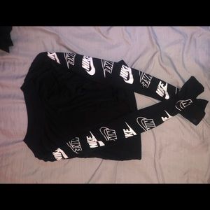 Black Nike top long sleeve